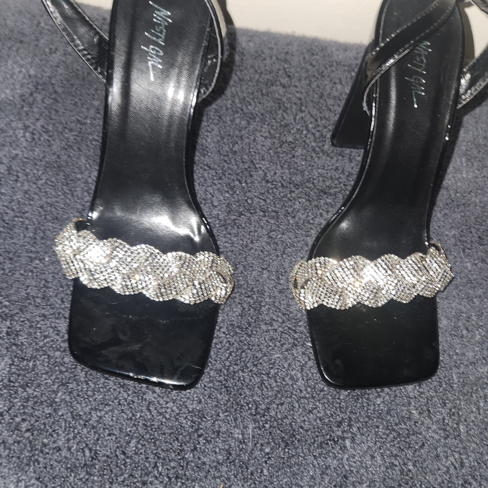 Nasty Gal Black Heels with Rhinestone Accents Band 4" Heels Size 6